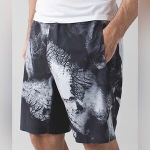 Lululemon Men’s Assert 9” Aerial Ice Short Medium